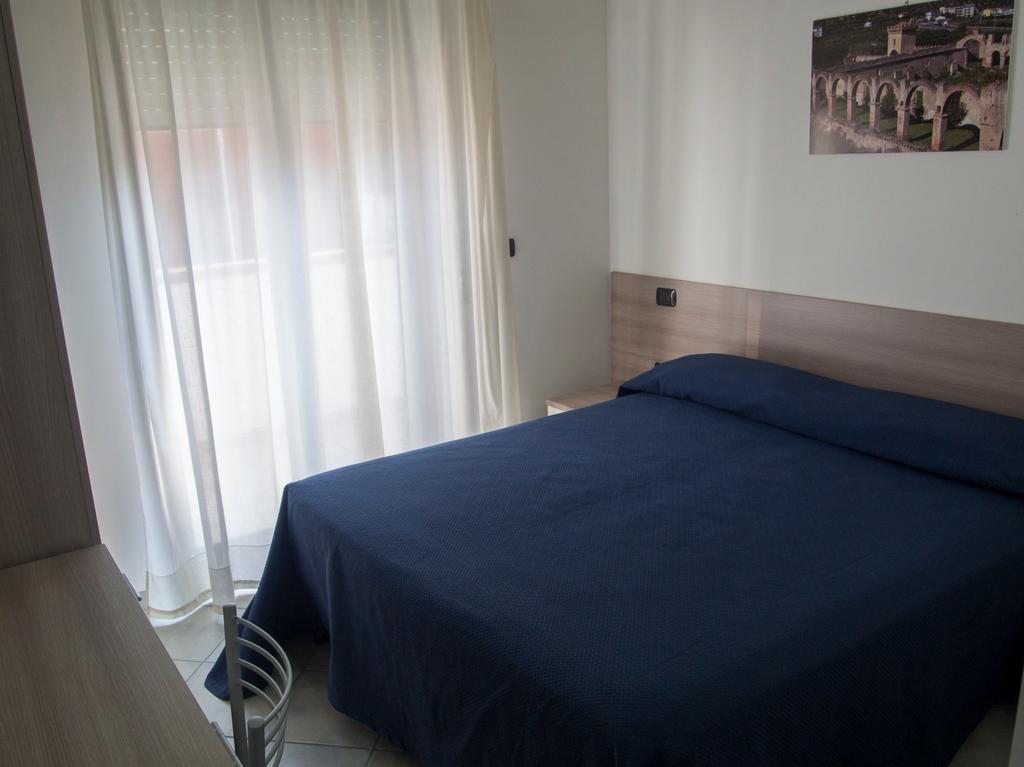 Hotel Poseidon Corigliano Calabro Exterior foto
